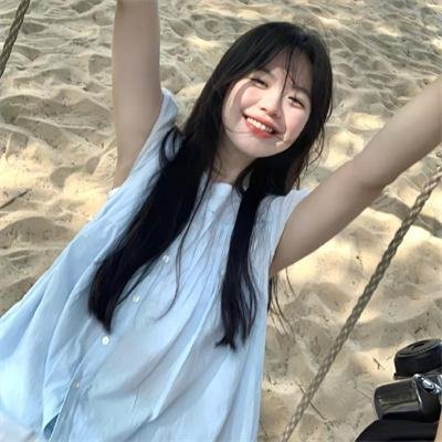 萝拉 海报